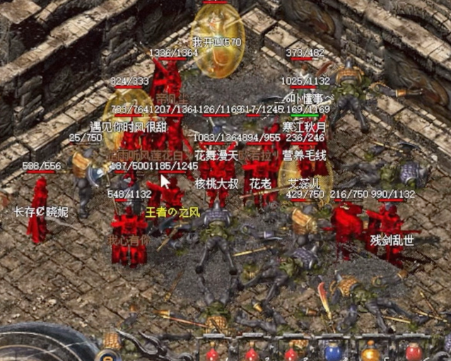 在新手村杀几只鸡和鹿稻草人会爆新人配